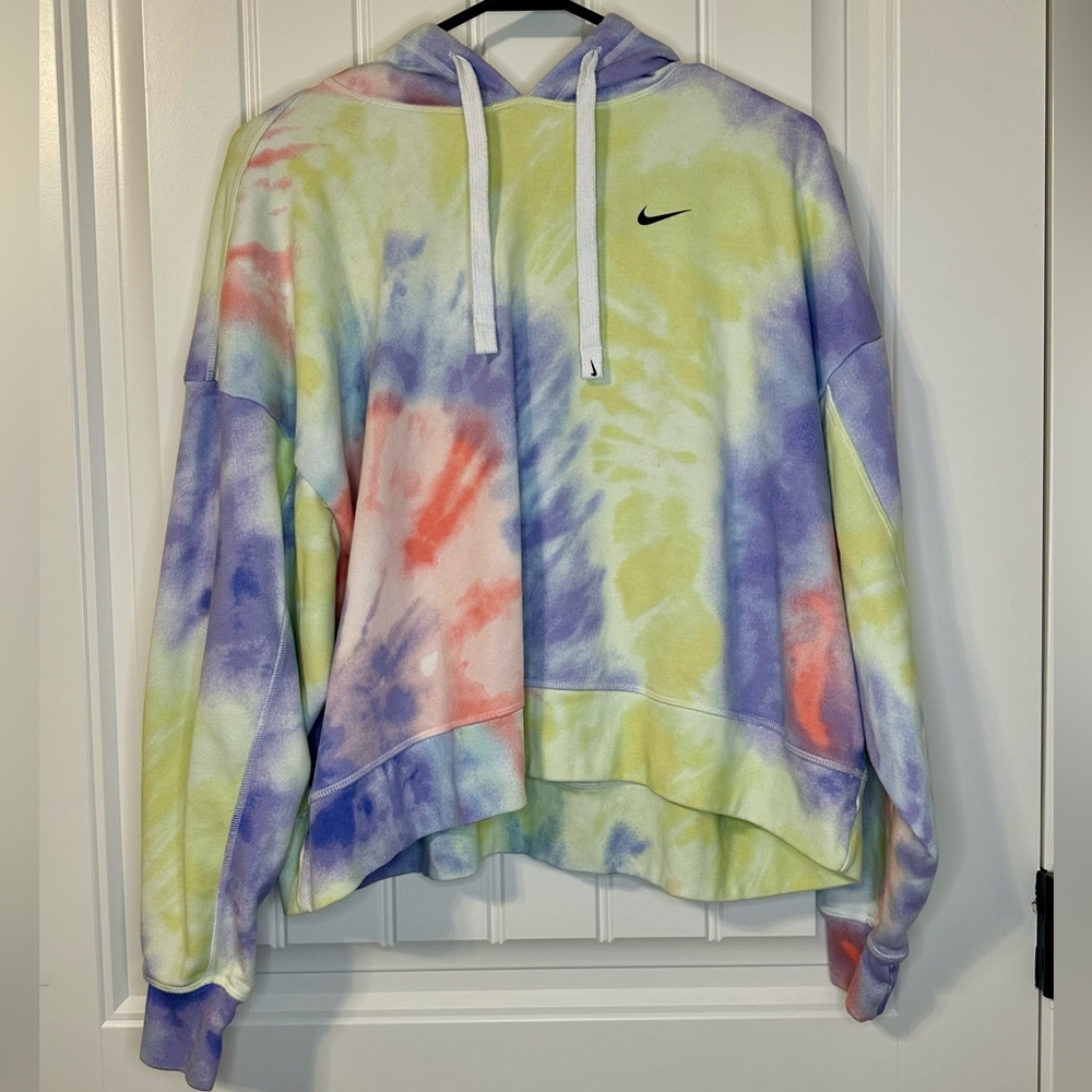 Nike Women’s Tie-Dye Crop Hoodie Pullover Sweatshirt Multicolor Pastel Logo